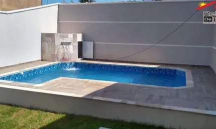 CASA COM PISCIANA E 3 DORMITÓRIOS EM ITANHAÉM - FRENTE MAR