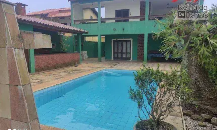 Sobrado  Frente Mar com piscina em Jardim Suarão Itanhaém .