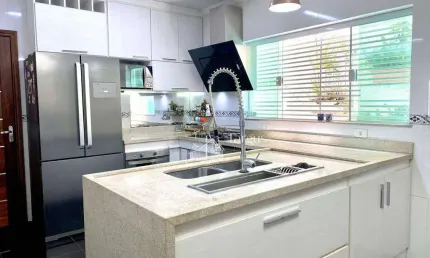 Sobrado com 3 dormitórios à venda, 224 m² por R$ 1.260.000 - Vila Lúcia - São Paulo/SP