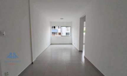 Apartamento com 3 dormitórios à venda, 75 m² por R$ 495.000,00 - Itacorubi - Florianópolis/SC