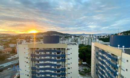 Apartamento com 3 dormitórios à venda, 75 m² por R$ 1.100.000,00 - Itacorubi - Florianópolis/SC