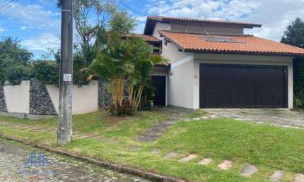 Casa com 4 dormitórios à venda, 239 m² por R$ 2.195.000,00 - Itacorubi - Florianópolis/SC