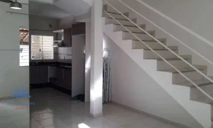 Sobrado à venda, 60 m² por R$ 307.400,00 - Forquilhas - São José/SC