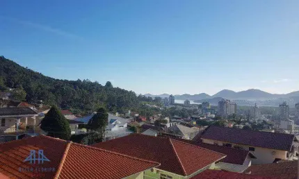Apartamento com 3 dormitórios à venda, 81 m² por R$ 580.000 - Trindade - Florianópolis/SC