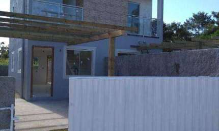 Casa com 2 dormitórios à venda, 63 m² por R$ 400.000,00 - São João do Rio Vermelho - Florianópolis/SC