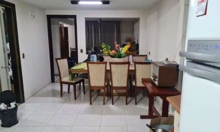 Sobrado para Venda em Curitiba, Xaxim, 3 dormitórios, 3 banheiros, 2 vagas