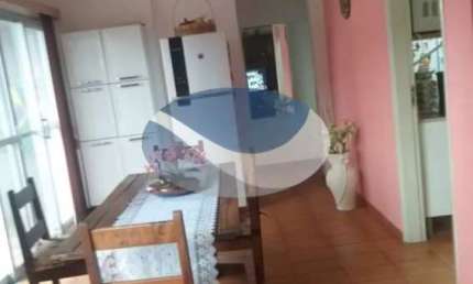 Belo imovel na Martim de Sá - 2 Dorm (1 Suite) - AP492