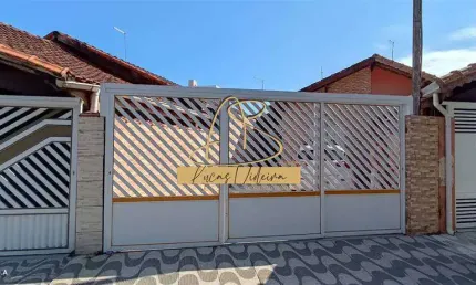 Casa geminada 02 dormitórios, há 50 mts do mar - bairro jd. real
