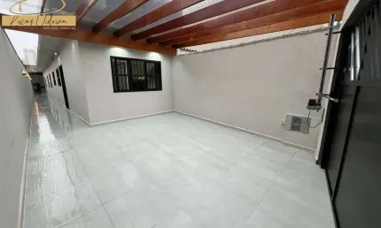 Casa 03 dormitórios c/ 01 suite - alto padrão 200 metros do mar!