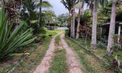 Terreno à venda na Rua Gécio de Souza e Silva, Sambaqui, Florianópolis