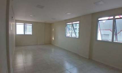 SALA PARA LOCAÇÃO ANUAL - 30M² - AGRONÔMICA, FLORIANÓPOLIS/SC
