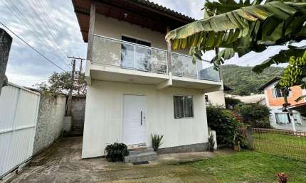 Casa com 1 quarto para alugar na Rua Fernando José de Andrade, Sambaqui, Florianópolis