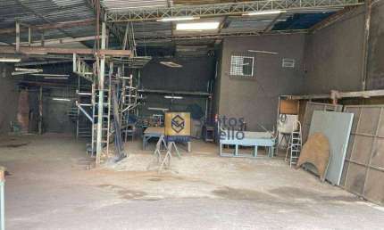 Galpão para alugar, 300 m² por R$ 7.500,00/mês - Bangu - Santo André/SP
