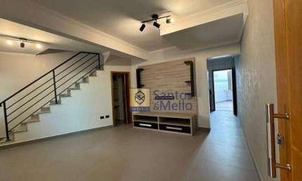Sobrado com 3 Quartos e 3 banheiros para Alugar, 135 m² por R$ 4.800/Mês