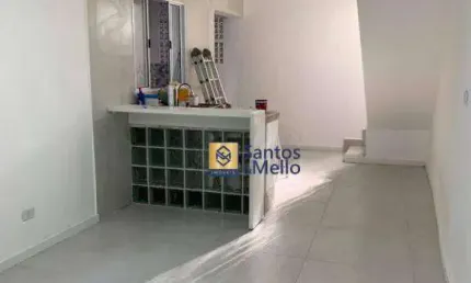 Casa com 2 dormitórios para alugar, 60 m² por R$ 2.300/mês - Vila Vitória - Santo André/SP