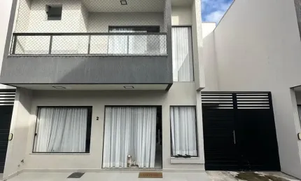 Casa Duplex à Venda - Condomínio Portão do Sol, Buraquinho, Lauro de Freitas