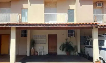 Casa de Condomínio com 2 Quartos à venda, 85m² Parque São Sebastião