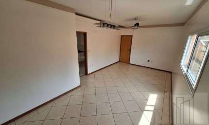 Apartamento Jardim Paulista com 3 dormitórios e suíte