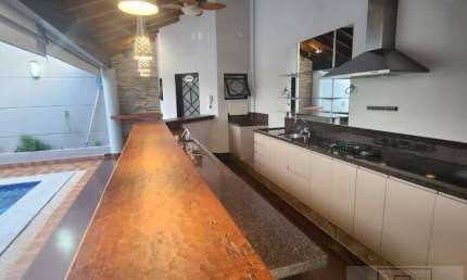 Lindo Sobrado com 3 suites todo reformado City Ribeirão