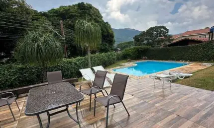 Casa com 3 quartos à venda na Avenida Nove de Julho, Centro, Atibaia
