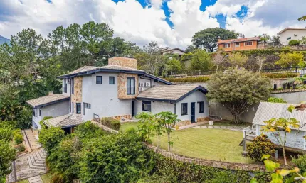Excepcional casa a venda em condominio de luxo em atibaia