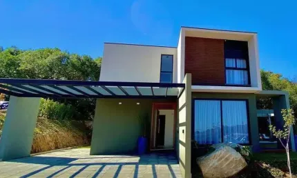 Lançamento-Casa luxuosa em Condomínio fechado em Atibaia