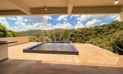 Casa em condomínio com vista para represa de mairiporã