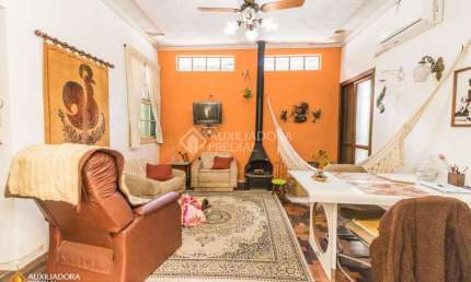 Casa em condomínio fechado com 3 quartos à venda na Rua Saica, 192, Petrópolis, Porto Alegre, 198 m2 por R$ 880.000
