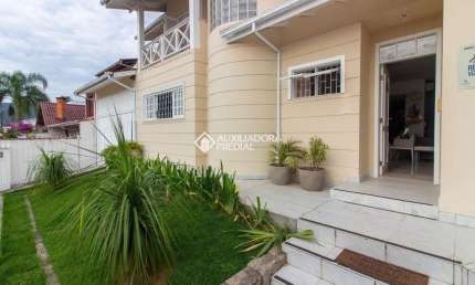 Casa com 3 quartos à venda na Rua Juvenal Farias, 199, Santa Mônica, Florianópolis, 257 m2 por R$ 3.000.000