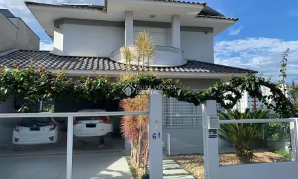 Casa com 3 quartos à venda na Rua dos Rouxinóis, 61, Pedra Branca, Palhoça, 210 m2 por R$ 1.699.000