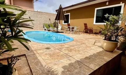 Casa com 3 quartos à venda na Rua dos Pinheiros, 74, Ingleses do Rio Vermelho, Florianópolis, 300 m2 por R$ 1.010.000