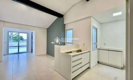 Cobertura com 1 quarto à venda na Rua Manoel Severino de Oliveira, 371, Lagoa da Conceição, Florianópolis, 72 m2 por R$ 865.000