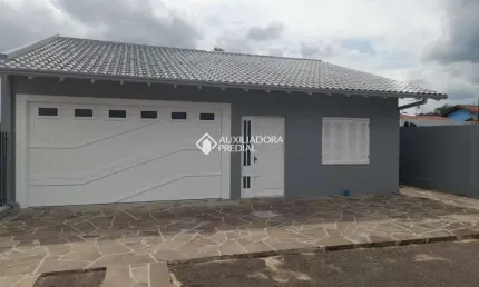 Casa com 2 quartos para alugar na Rua Ceará, 1195, Rincão, Novo Hamburgo, 166 m2 por R$ 2.500