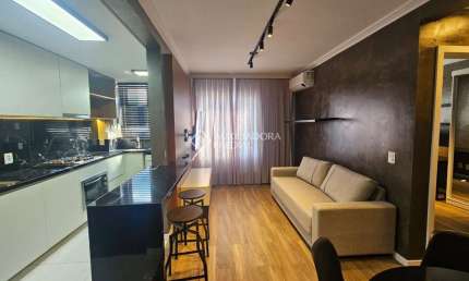 Apartamento com 2 quartos para alugar na Rua Domingos de Almeida, 522, Centro, Novo Hamburgo, 55 m2 por R$ 3.949