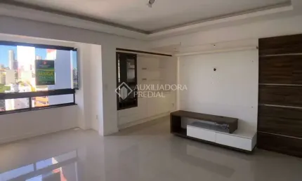 Apartamento com 2 quartos para alugar na Avenida Pedro Adams Filho, 5712, Centro, Novo Hamburgo, 72 m2 por R$ 2.100
