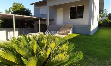 Casa com 2 quartos à venda na Rua Roberto Ertel Filho, 289, Montanha, Lajeado, 150 m2 por R$ 650.000