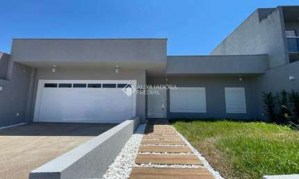 Casa com 2 quartos à venda na Irma Baum Schneider, 12, Campestre, Lajeado, 200 m2 por R$ 690.000