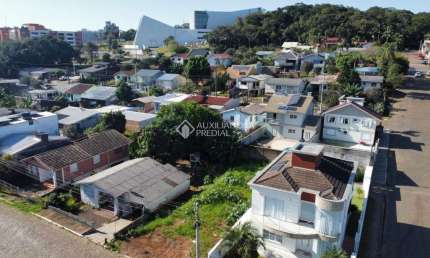 Terreno à venda na Argentile Trevisol, 999, São Cristóvão, Lajeado, 330 m2 por R$ 230.000