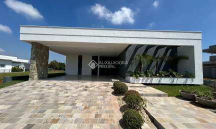 Casa com 3 quartos à venda na Rua Carlos Kronhardt, 44, Conventos, Lajeado, 215 m2 por R$ 2.149.000