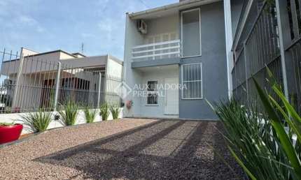 Casa com 2 quartos à venda na Romeu Armange, 321, Conventos, Lajeado, 89 m2 por R$ 375.000