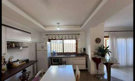 Casa com 3 quartos à venda na Avenida Avelino Talini, 6756456456, Universitário, Lajeado, 133 m2 por R$ 699.000