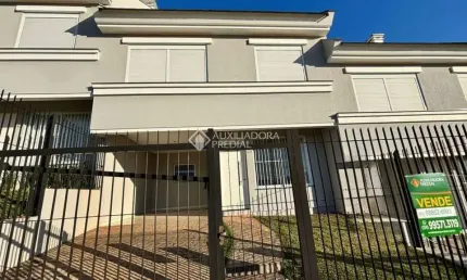 Casa com 3 quartos à venda na Avenida Amazonas, 675, Universitário, Lajeado, 138 m2 por R$ 585.000