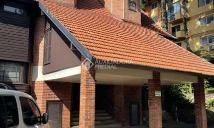 Casa com 4 quartos para alugar na Horácio Cardoso, 55, Planalto, Gramado, 200 m2 por R$ 5.700