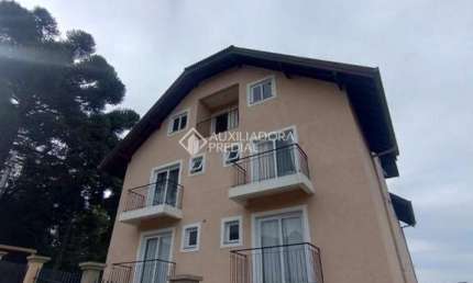 Apartamento com 2 quartos para alugar na Germano Monaretto, 80, Piratini, Gramado, 70 m2 por R$ 2.500