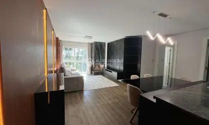 Apartamento com 2 quartos para alugar na Rua Antônio Accorsi, 1000, Planalto, Gramado, 83 m2 por R$ 4.500