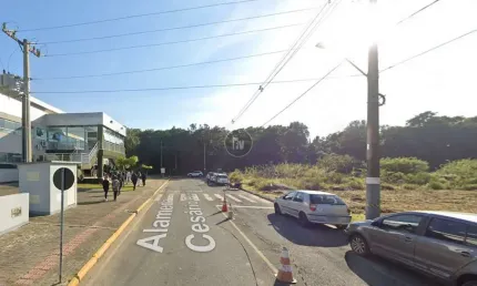Terreno comercial para alugar na Alameda Lourival Cesário Pereira, 99, Nova Esperança, Camboriú por R$ 7.900
