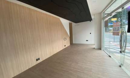 Sala comercial para alugar na Avenida Brasil, 3889, Barra Sul, Balneário Camboriú por R$ 7.000