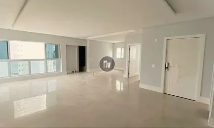 Apartamento com 3 quartos à venda na Rua Mingote Serafim, 36, Pioneiros, Balneário Camboriú por R$ 3.500.000