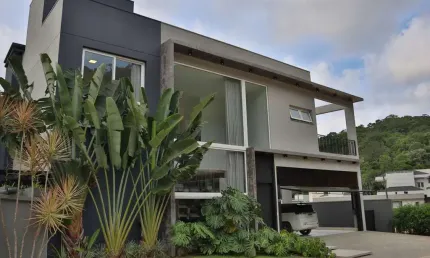 Casa em condomínio fechado com 3 quartos à venda na Avenida das Arapongas, 1265, Ariribá, Balneário Camboriú por R$ 6.500.000