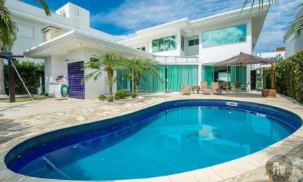 Casa em condomínio fechado com 4 quartos para alugar na Rua Delfim Mário Pádua Peixoto, 1438, Praia Brava, Itajaí por R$ 39.990